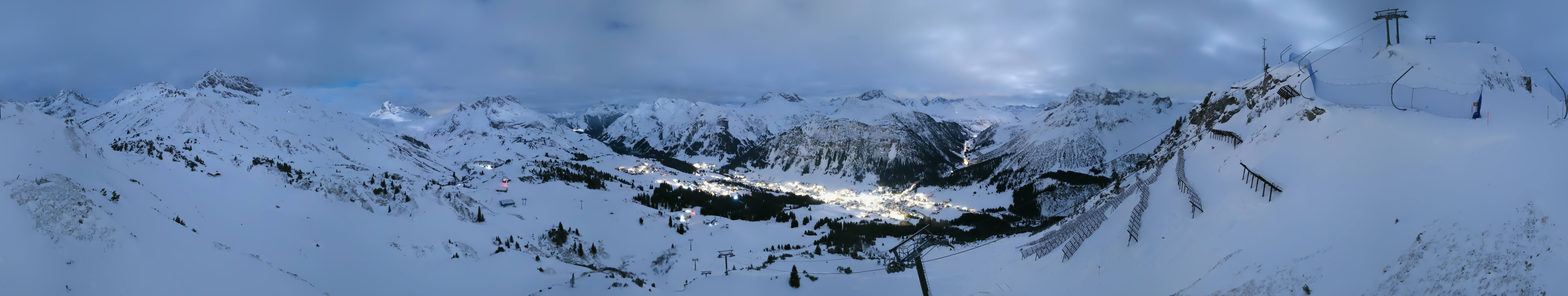 Archiv Foto Webcam Lech-Zürs: Kriegerhorn Panoramablick