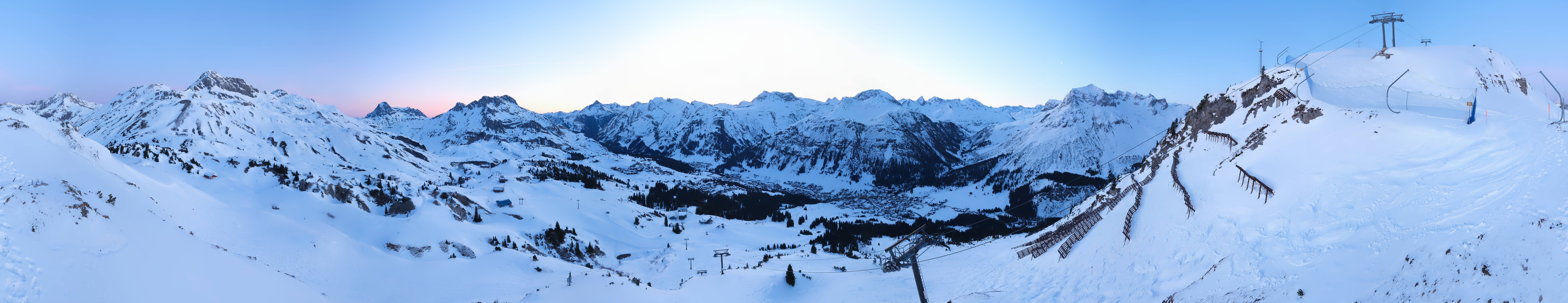 Archiv Foto Webcam Lech-Zürs: Kriegerhorn Panoramablick