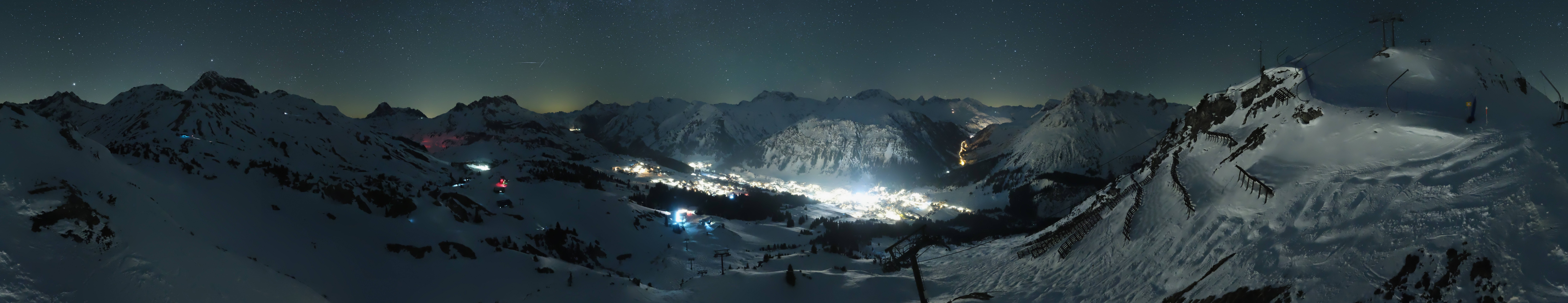 Archiv Foto Webcam Lech-Zürs: Kriegerhorn Panoramablick