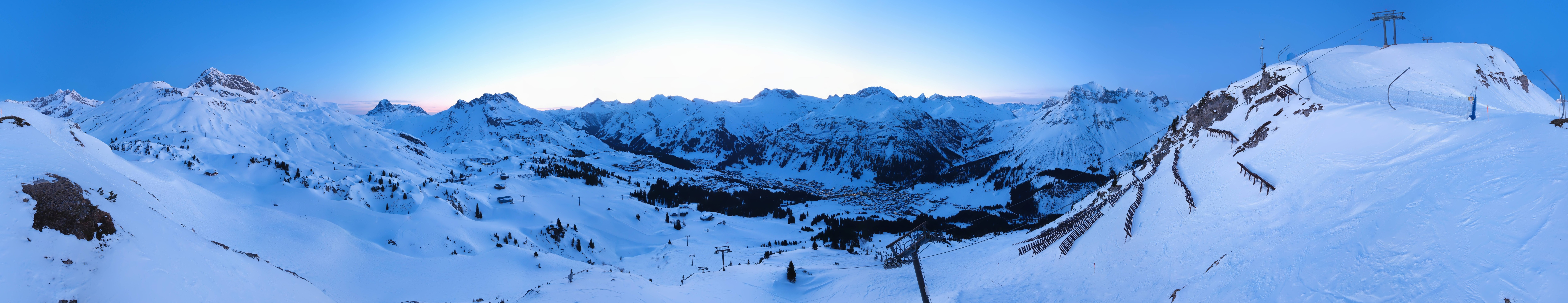 Archiv Foto Webcam Lech-Zürs: Kriegerhorn Panoramablick