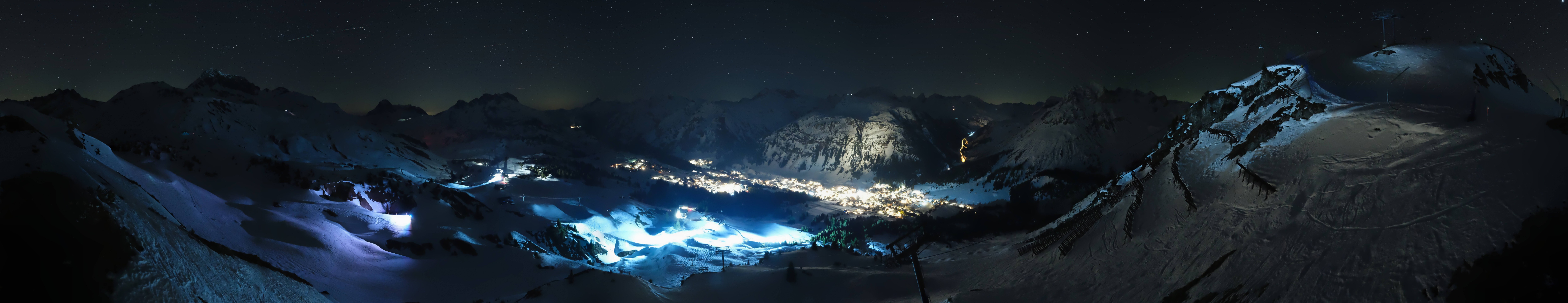 Archiv Foto Webcam Lech-Zürs: Kriegerhorn Panoramablick