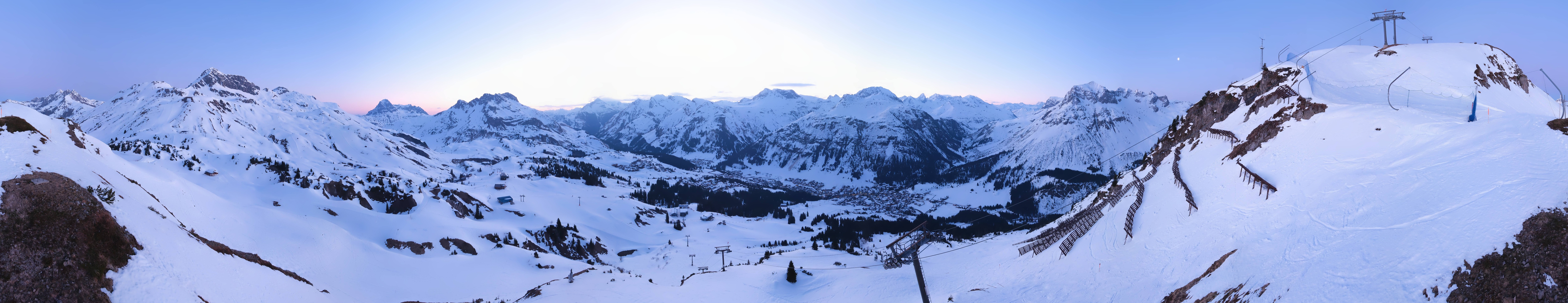 Archiv Foto Webcam Lech-Zürs: Kriegerhorn Panoramablick