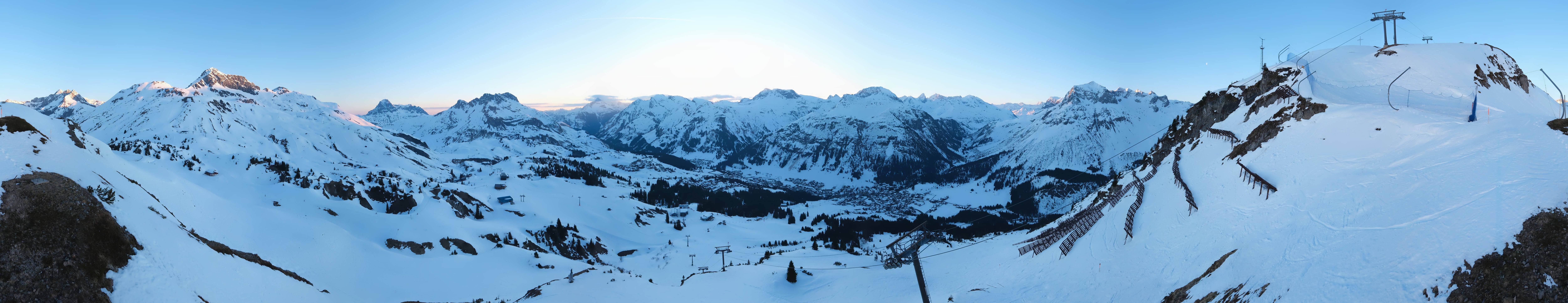 Archiv Foto Webcam Lech-Zürs: Kriegerhorn Panoramablick