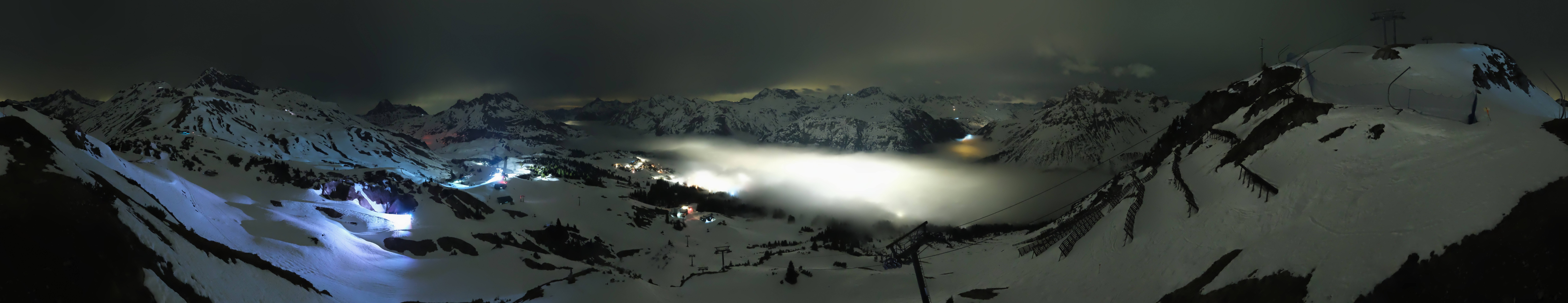 Archiv Foto Webcam Lech-Zürs: Kriegerhorn Panoramablick