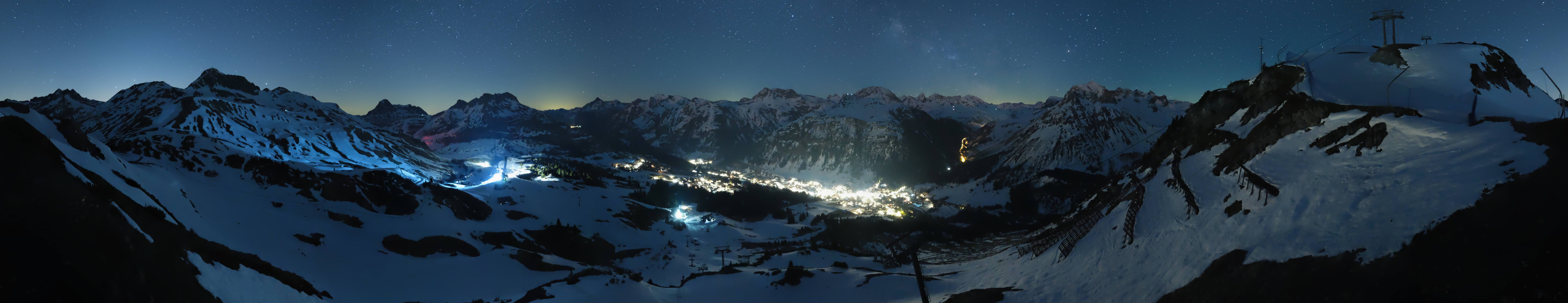 Archiv Foto Webcam Lech-Zürs: Kriegerhorn Panoramablick
