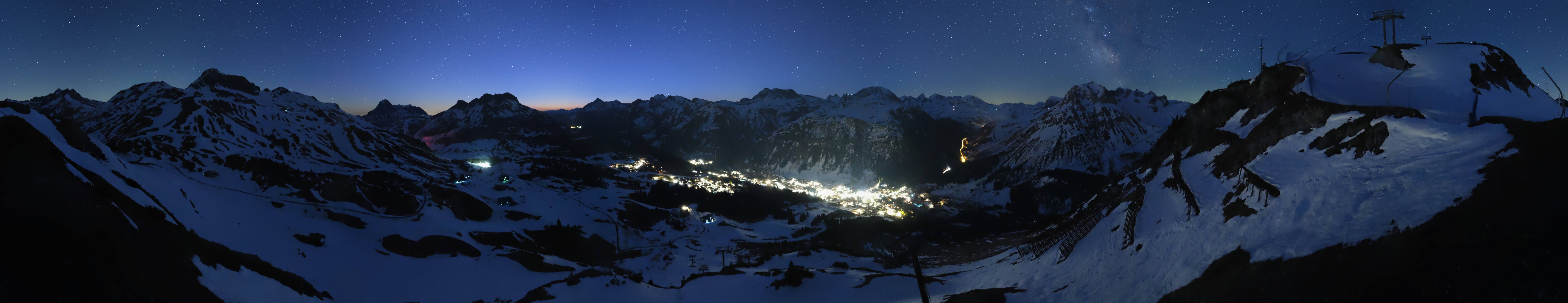 Archiv Foto Webcam Lech-Zürs: Kriegerhorn Panoramablick