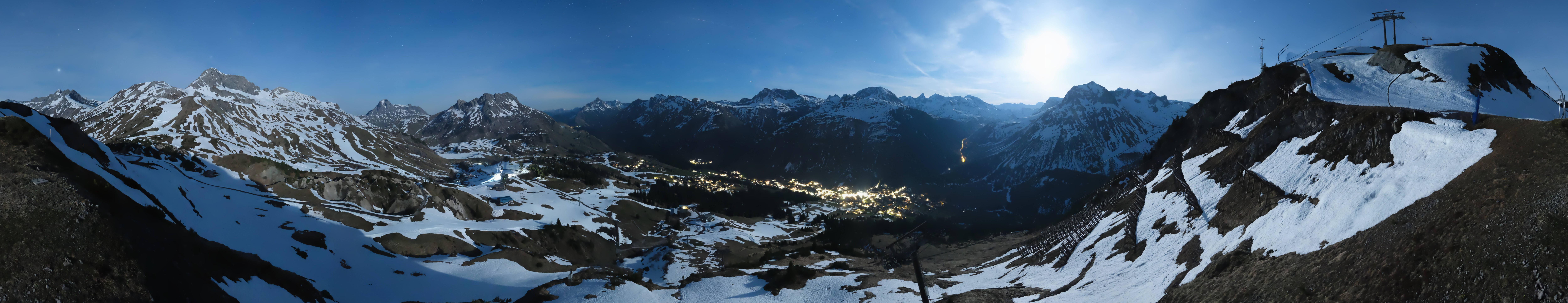 Archiv Foto Webcam Lech-Zürs: Kriegerhorn Panoramablick
