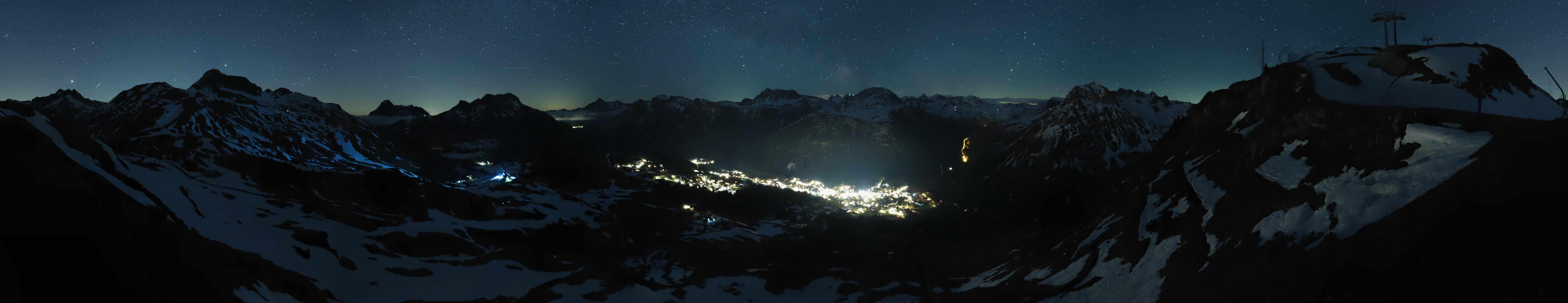 Archiv Foto Webcam Lech-Zürs: Kriegerhorn Panoramablick