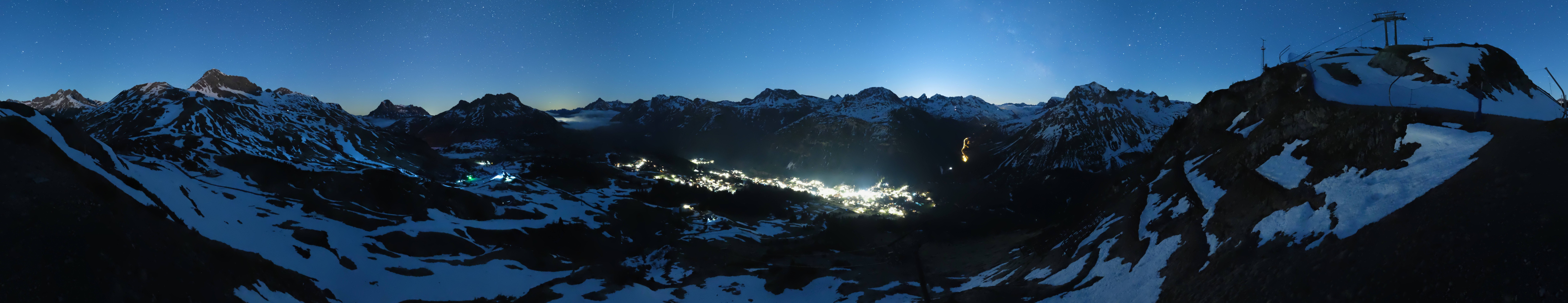 Archiv Foto Webcam Lech-Zürs: Kriegerhorn Panoramablick