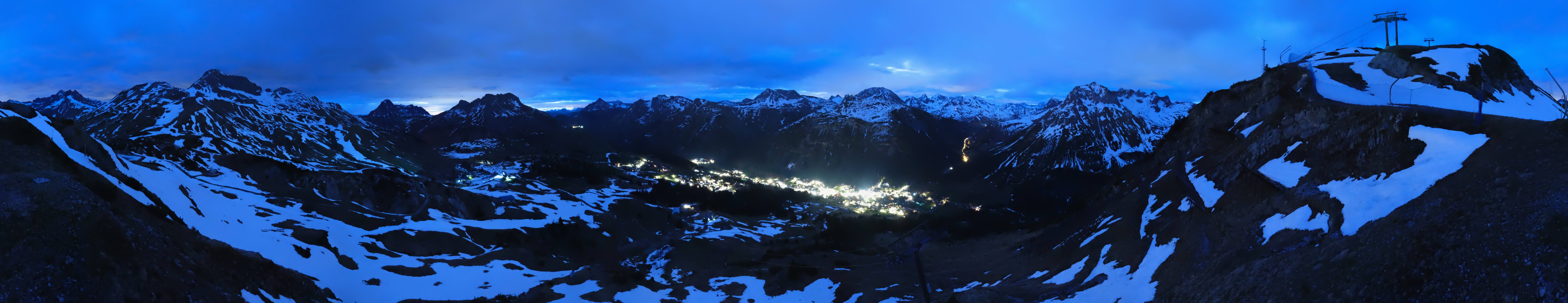 Archiv Foto Webcam Lech-Zürs: Kriegerhorn Panoramablick
