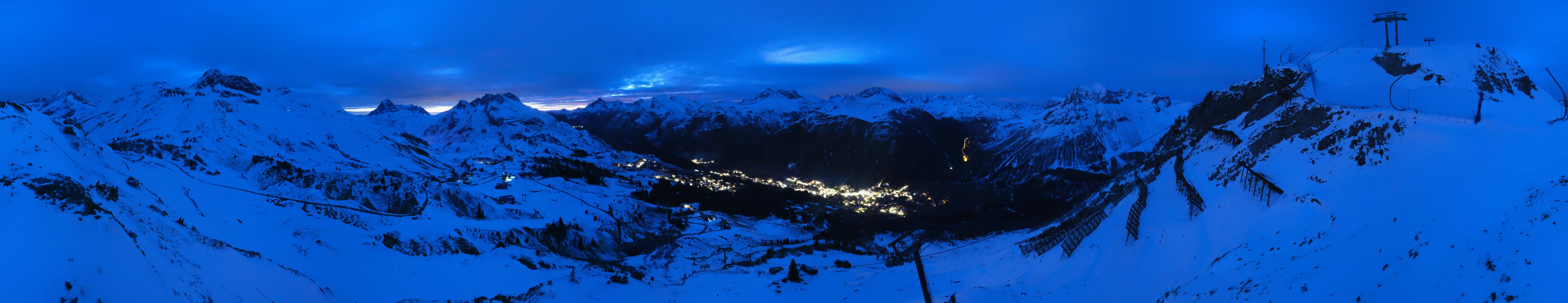 Archiv Foto Webcam Lech-Zürs: Kriegerhorn Panoramablick