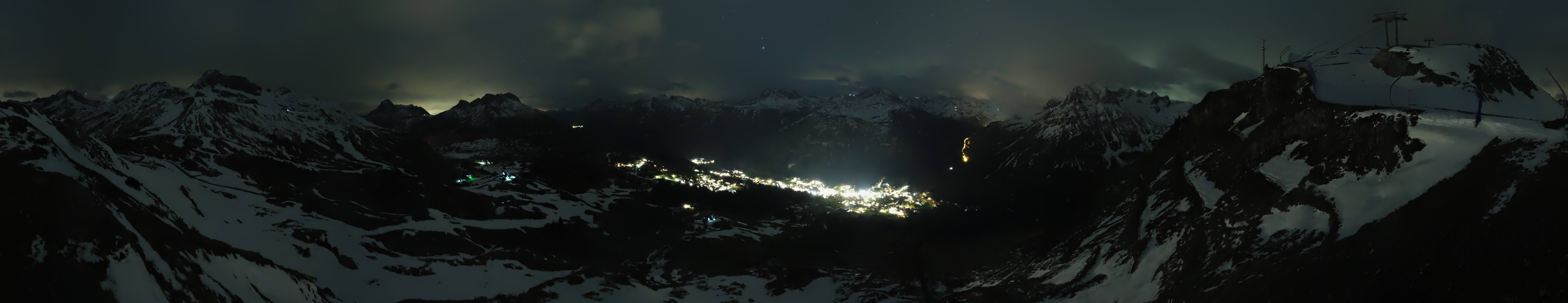 Archiv Foto Webcam Lech-Zürs: Kriegerhorn Panoramablick