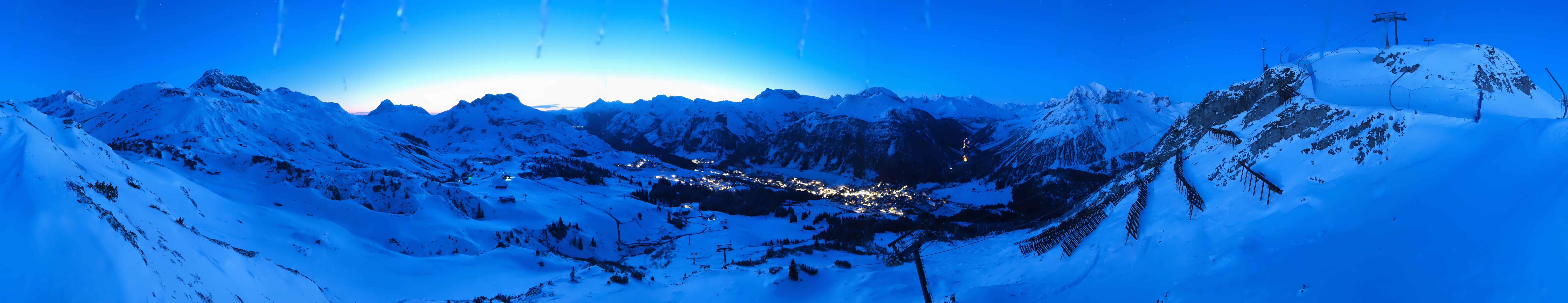 Archiv Foto Webcam Lech-Zürs: Kriegerhorn Panoramablick