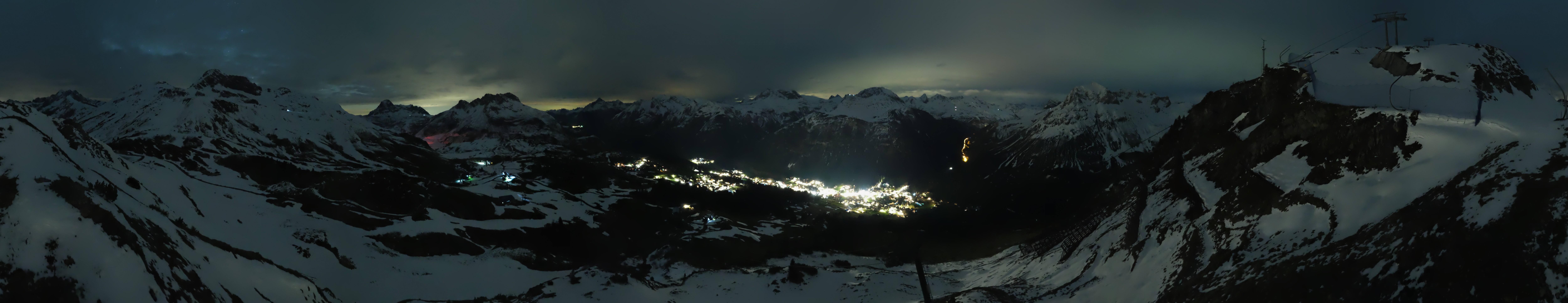 Archiv Foto Webcam Lech-Zürs: Kriegerhorn Panoramablick