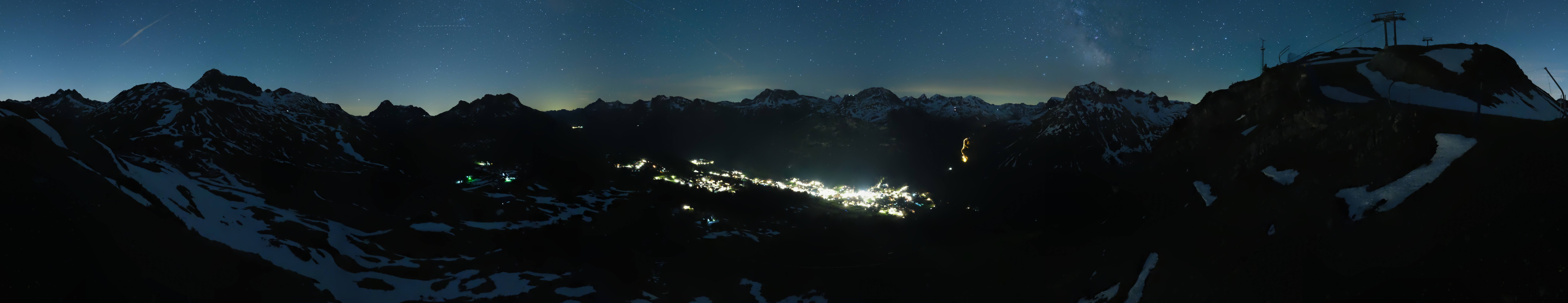 Archiv Foto Webcam Lech-Zürs: Kriegerhorn Panoramablick