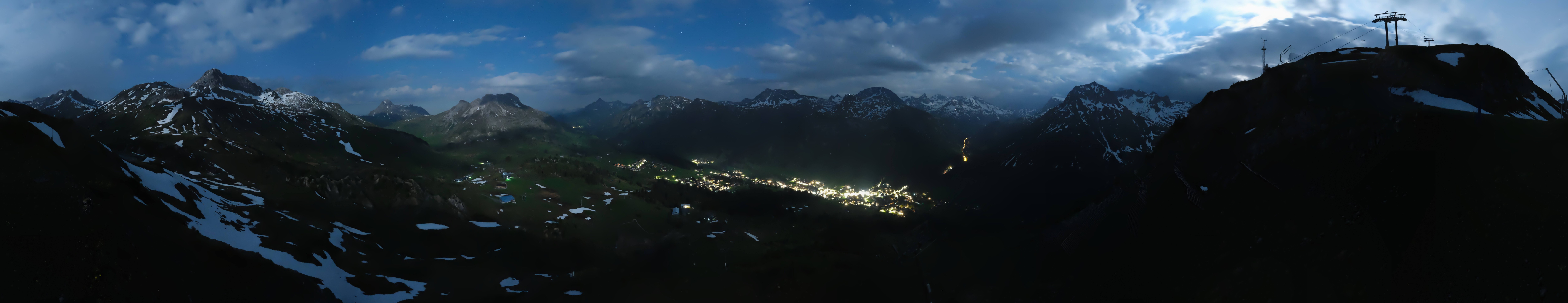 Archiv Foto Webcam Lech-Zürs: Kriegerhorn Panoramablick