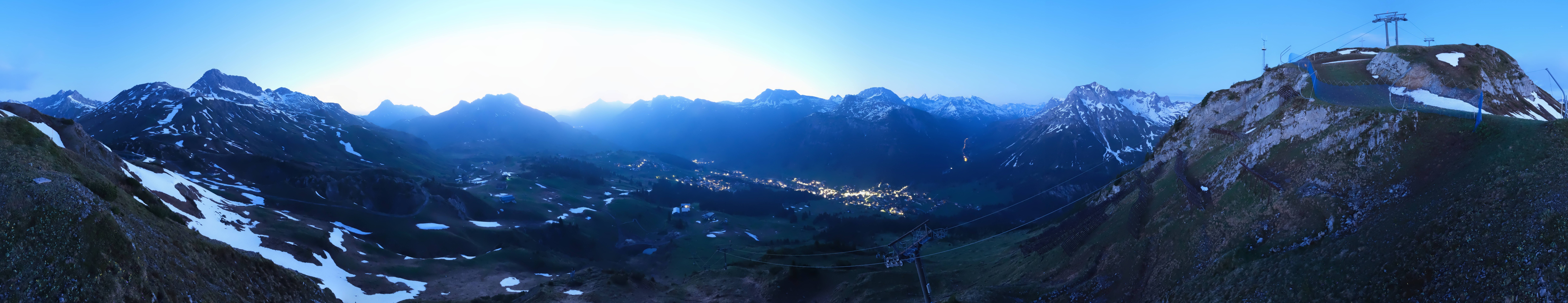 Archiv Foto Webcam Lech-Zürs: Kriegerhorn Panoramablick