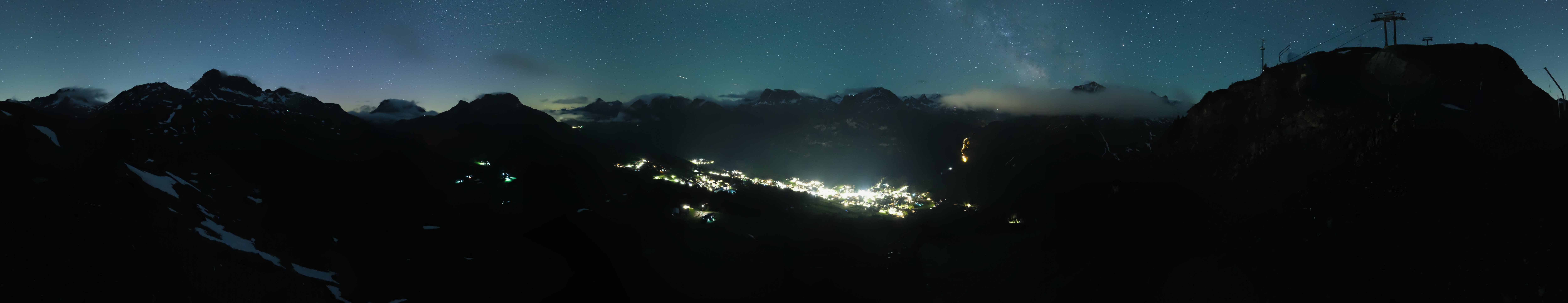 Archiv Foto Webcam Lech-Zürs: Kriegerhorn Panoramablick