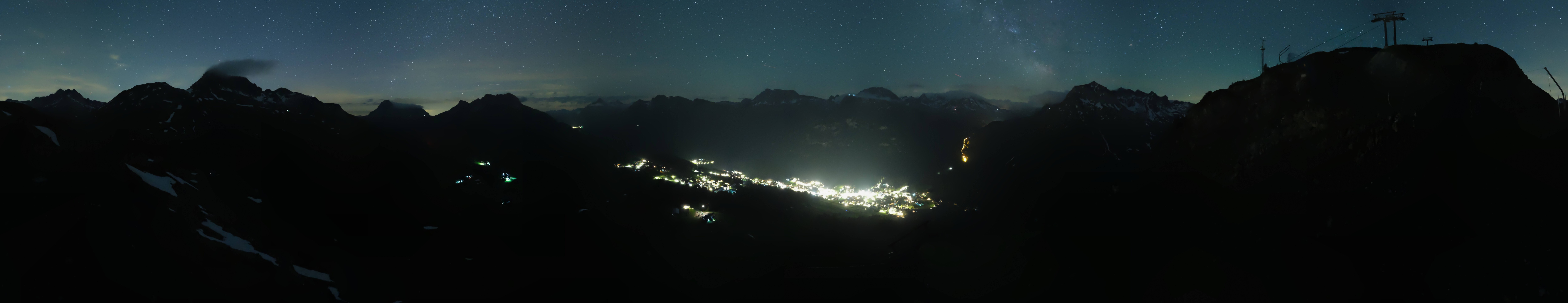 Archiv Foto Webcam Lech-Zürs: Kriegerhorn Panoramablick