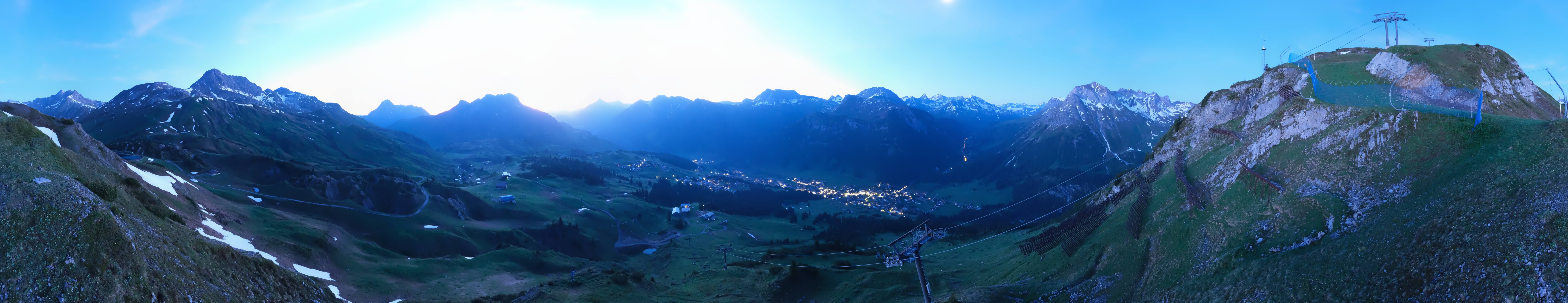 Archiv Foto Webcam Lech-Zürs: Kriegerhorn Panoramablick