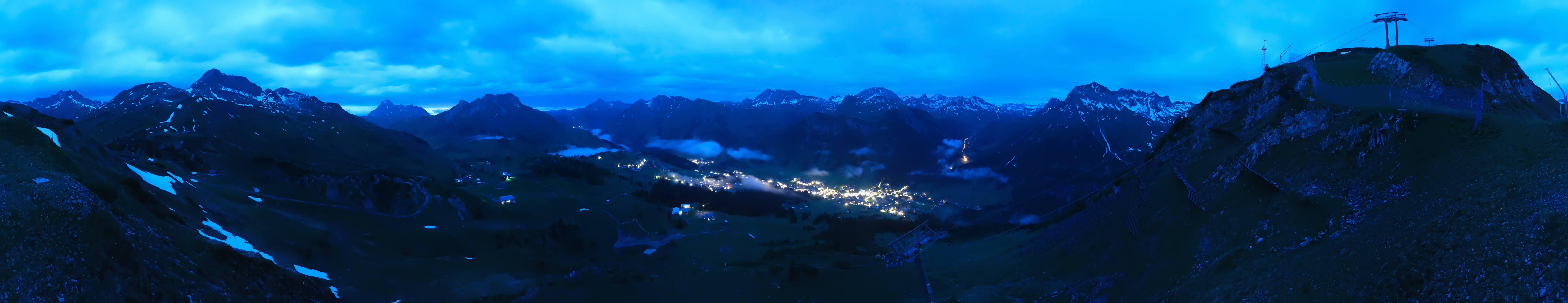 Archiv Foto Webcam Lech-Zürs: Kriegerhorn Panoramablick