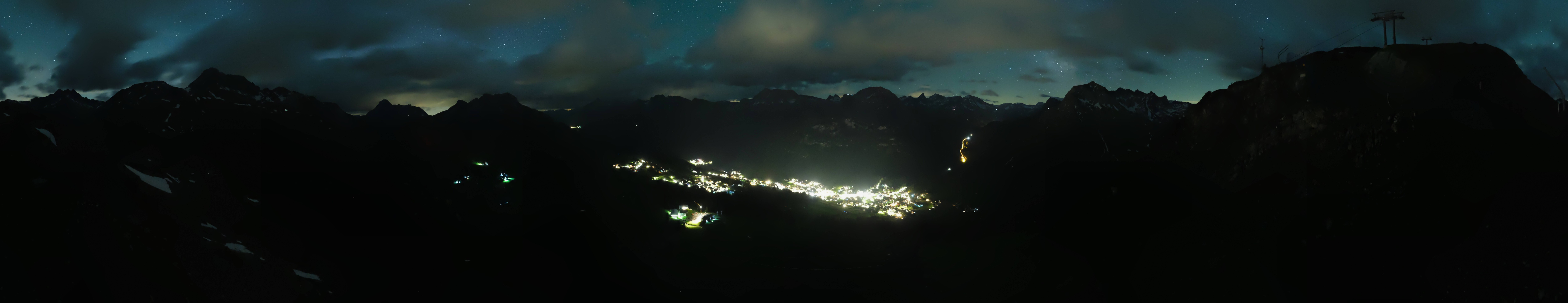 Archiv Foto Webcam Lech-Zürs: Kriegerhorn Panoramablick