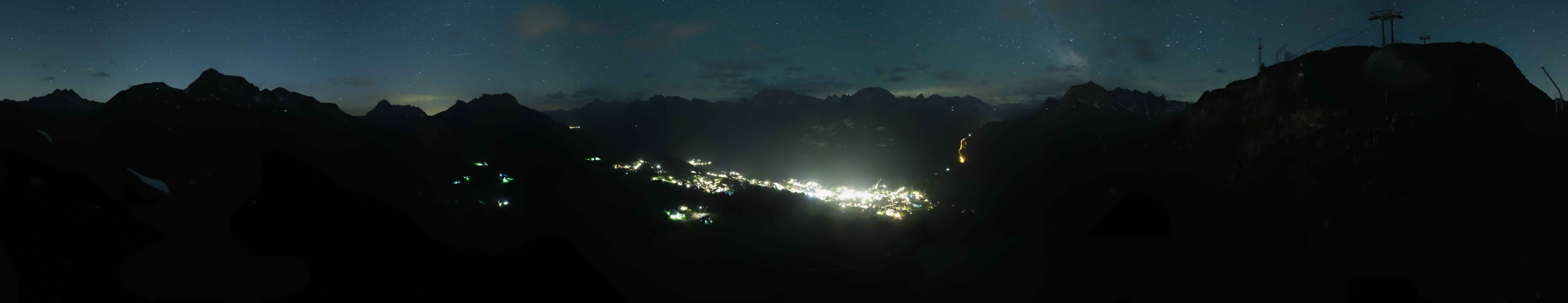 Archiv Foto Webcam Lech-Zürs: Kriegerhorn Panoramablick