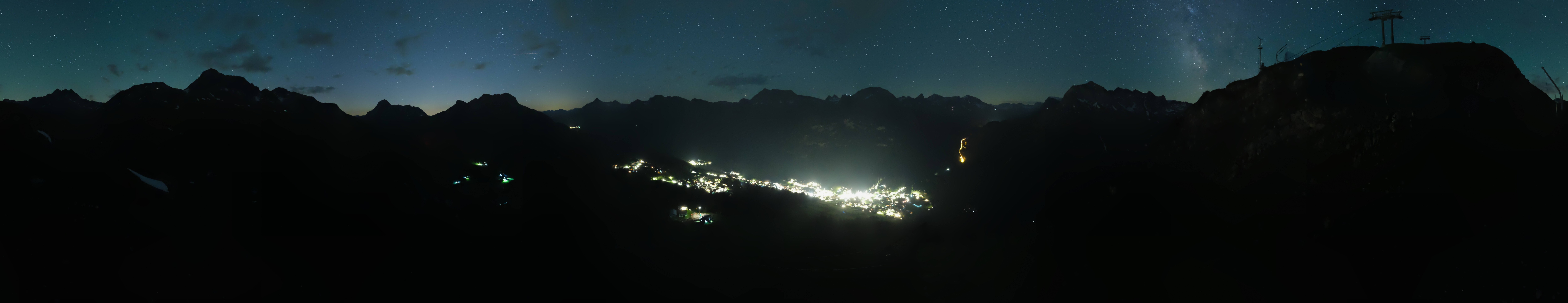 Archiv Foto Webcam Lech-Zürs: Kriegerhorn Panoramablick
