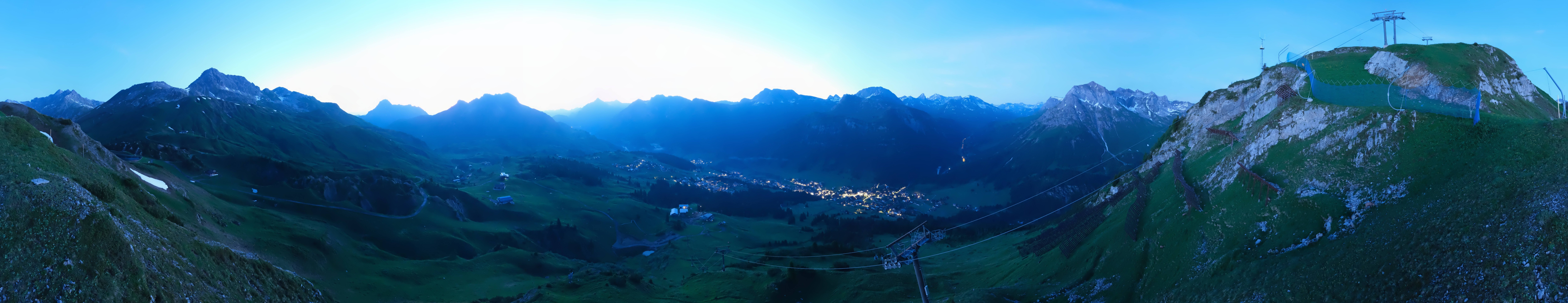 Archiv Foto Webcam Lech-Zürs: Kriegerhorn Panoramablick