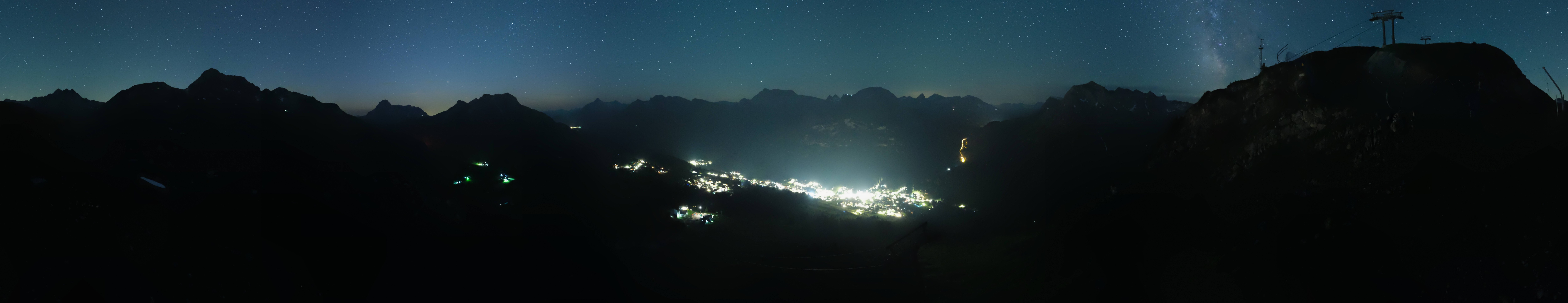 Archiv Foto Webcam Lech-Zürs: Kriegerhorn Panoramablick