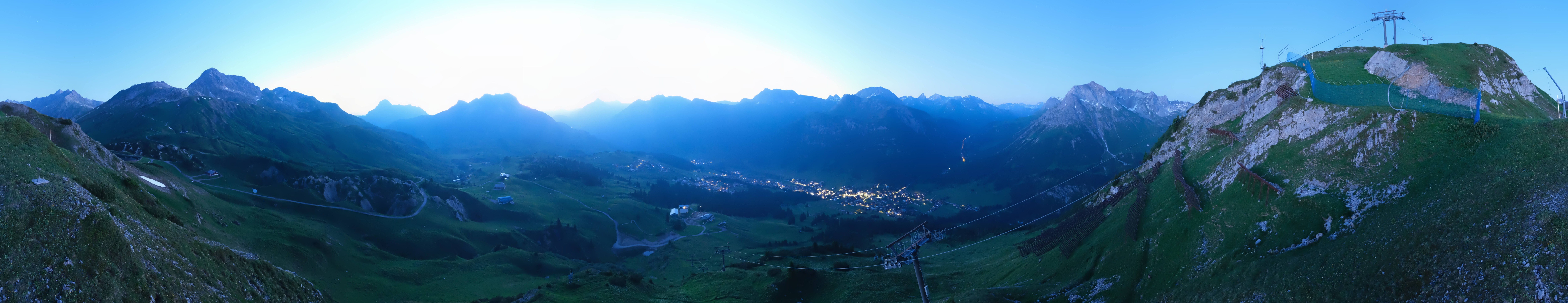Archiv Foto Webcam Lech-Zürs: Kriegerhorn Panoramablick