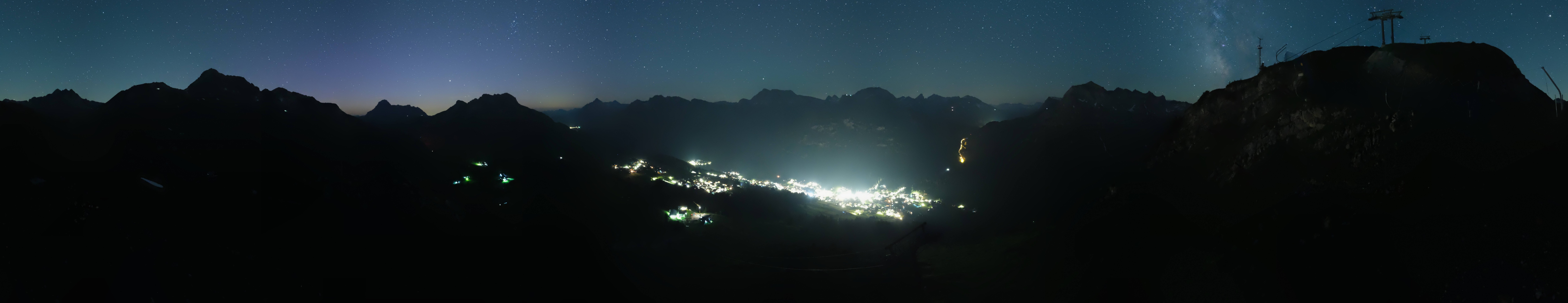 Archiv Foto Webcam Lech-Zürs: Kriegerhorn Panoramablick