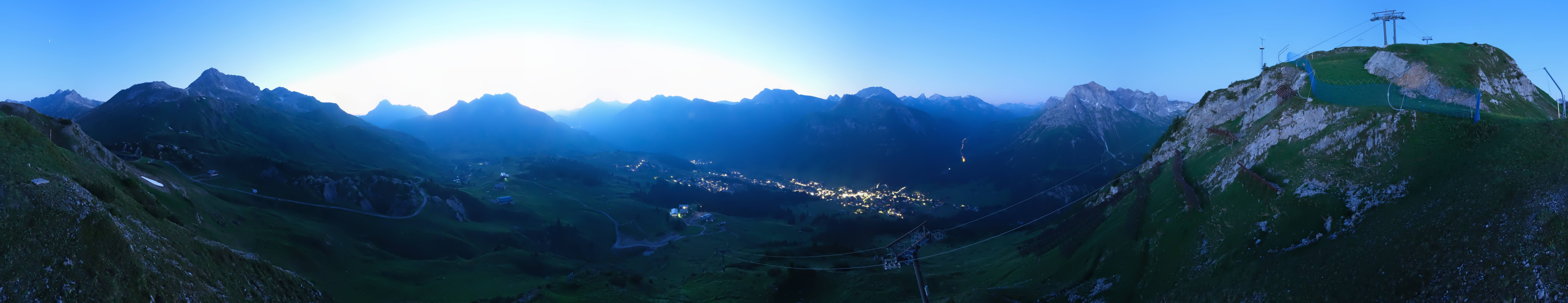 Archiv Foto Webcam Lech-Zürs: Kriegerhorn Panoramablick