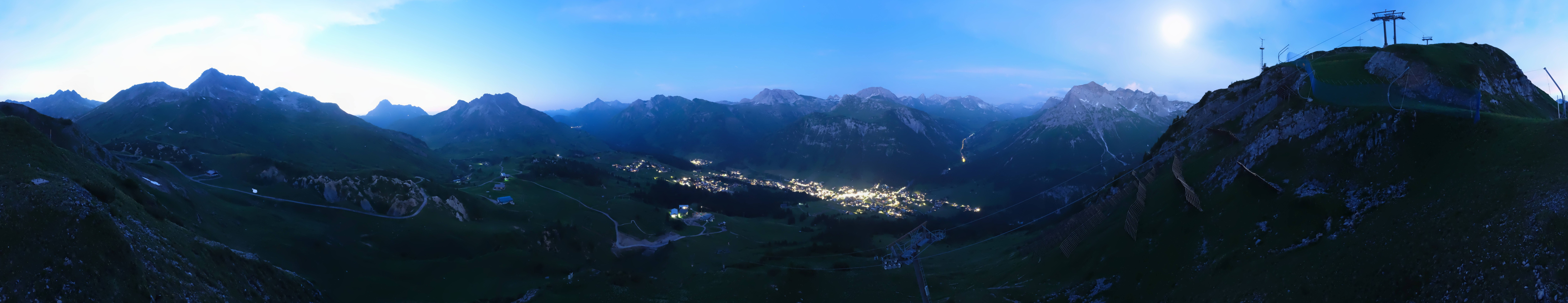 Archiv Foto Webcam Lech-Zürs: Kriegerhorn Panoramablick