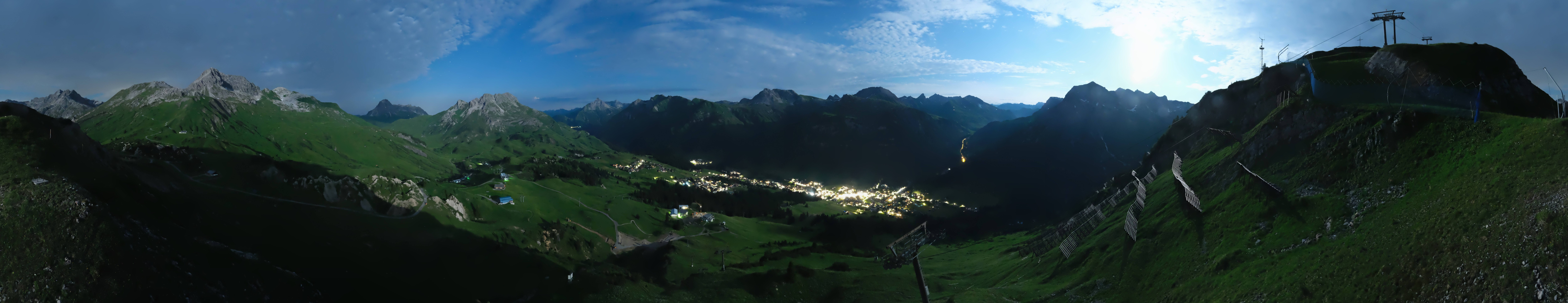 Archiv Foto Webcam Lech-Zürs: Kriegerhorn Panoramablick