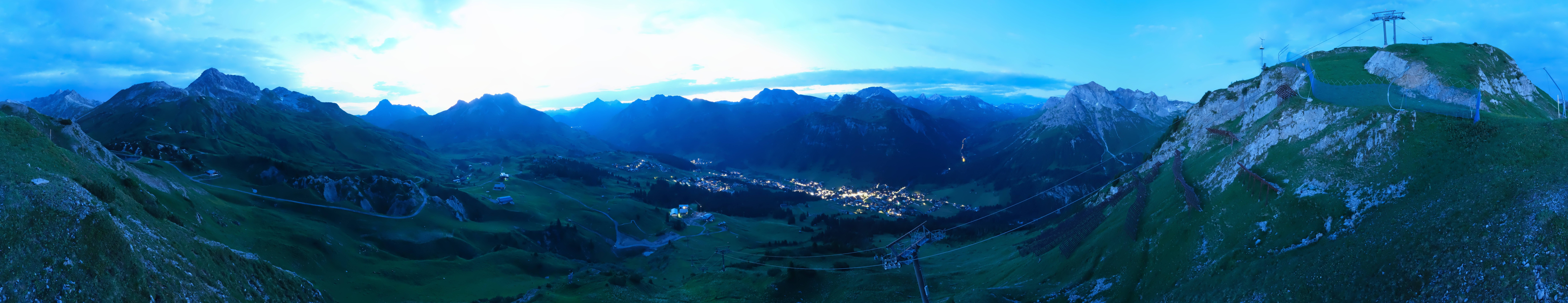 Archiv Foto Webcam Lech-Zürs: Kriegerhorn Panoramablick