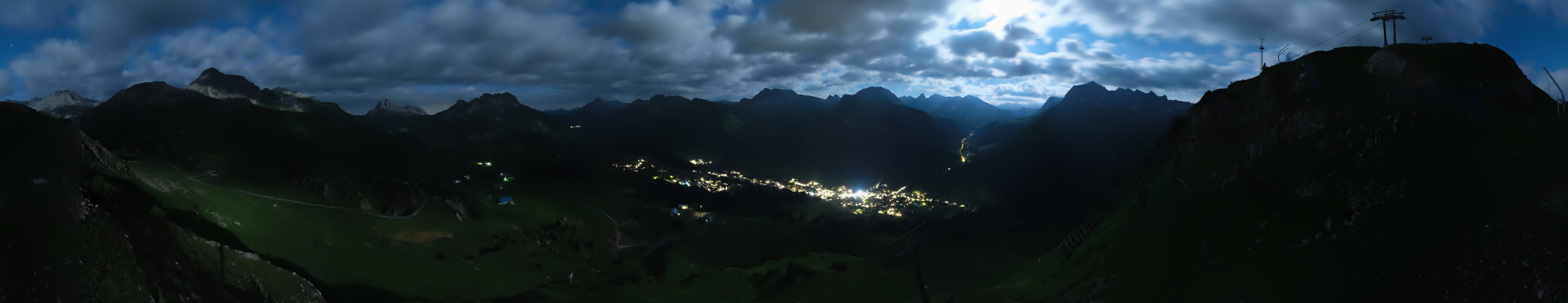 Archiv Foto Webcam Lech-Zürs: Kriegerhorn Panoramablick