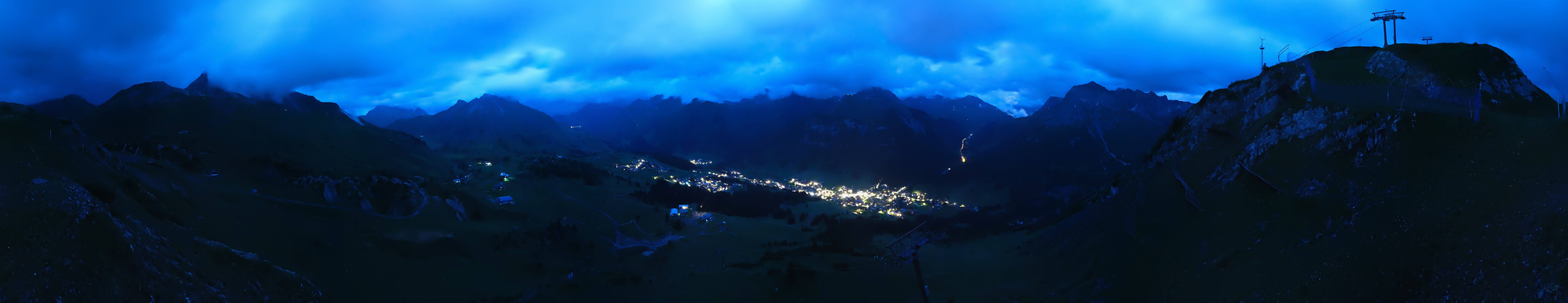Archiv Foto Webcam Lech-Zürs: Kriegerhorn Panoramablick