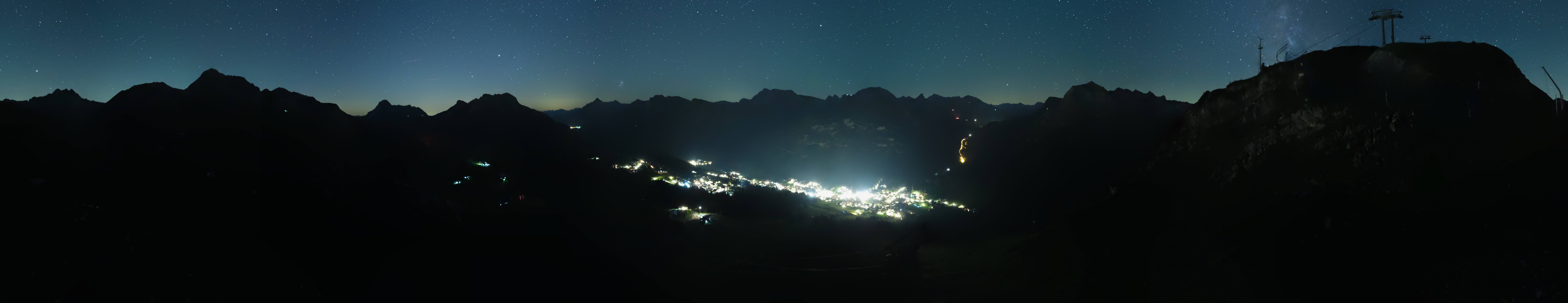 Archiv Foto Webcam Lech-Zürs: Kriegerhorn Panoramablick