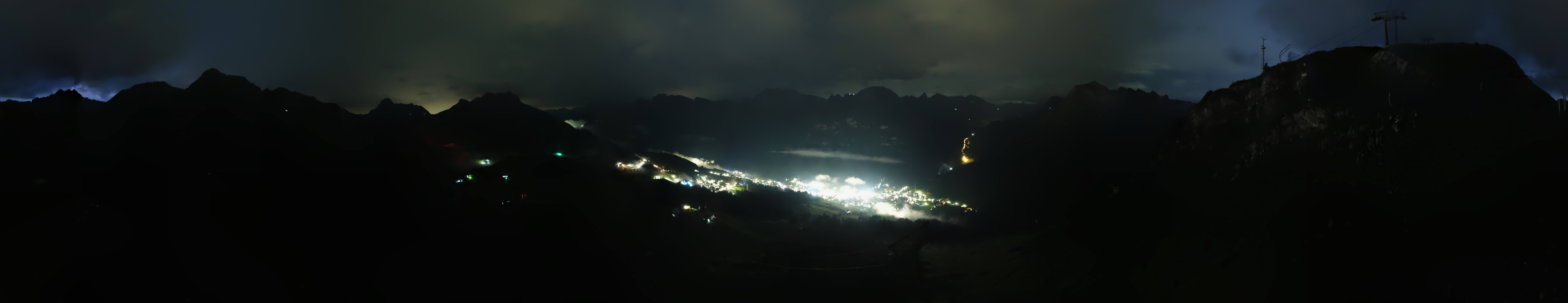 Archiv Foto Webcam Lech-Zürs: Kriegerhorn Panoramablick