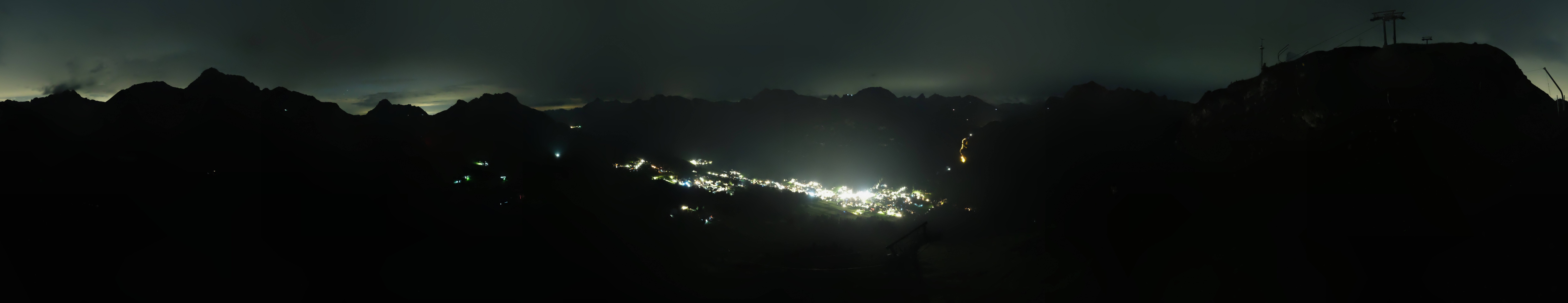 Archiv Foto Webcam Lech-Zürs: Kriegerhorn Panoramablick
