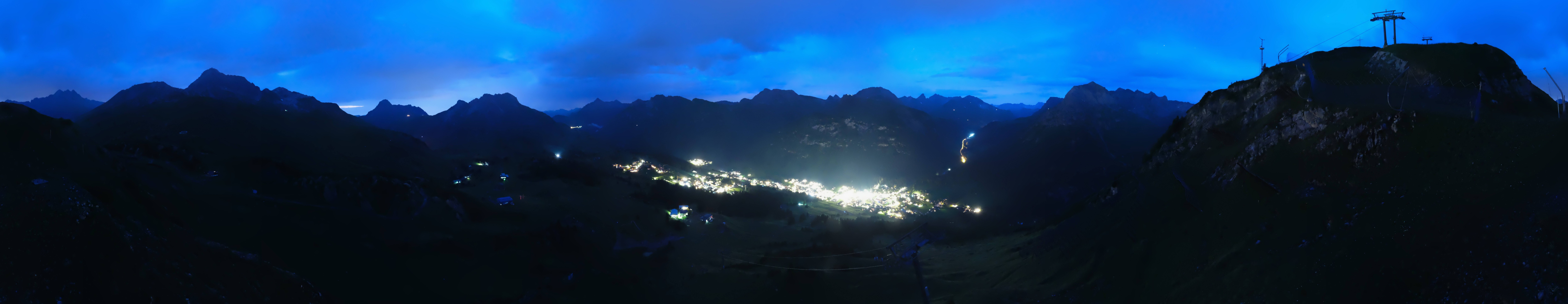 Archiv Foto Webcam Lech-Zürs: Kriegerhorn Panoramablick