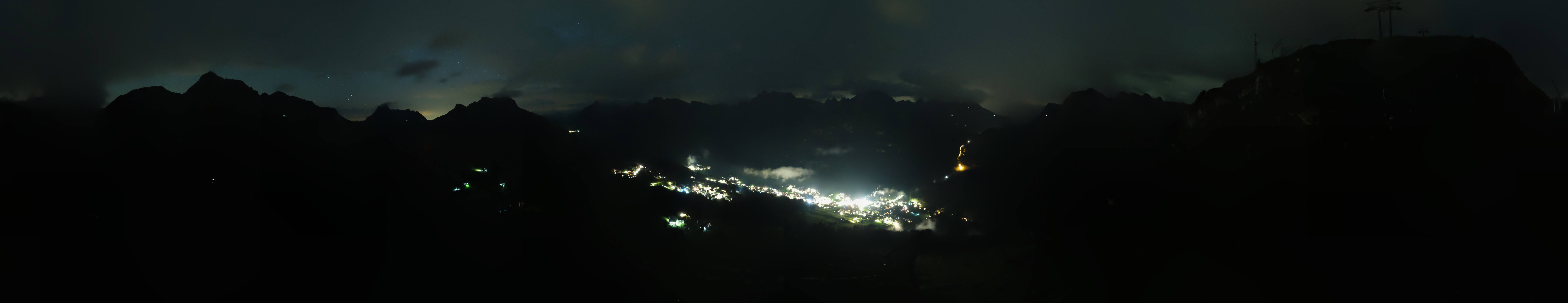 Archiv Foto Webcam Lech-Zürs: Kriegerhorn Panoramablick
