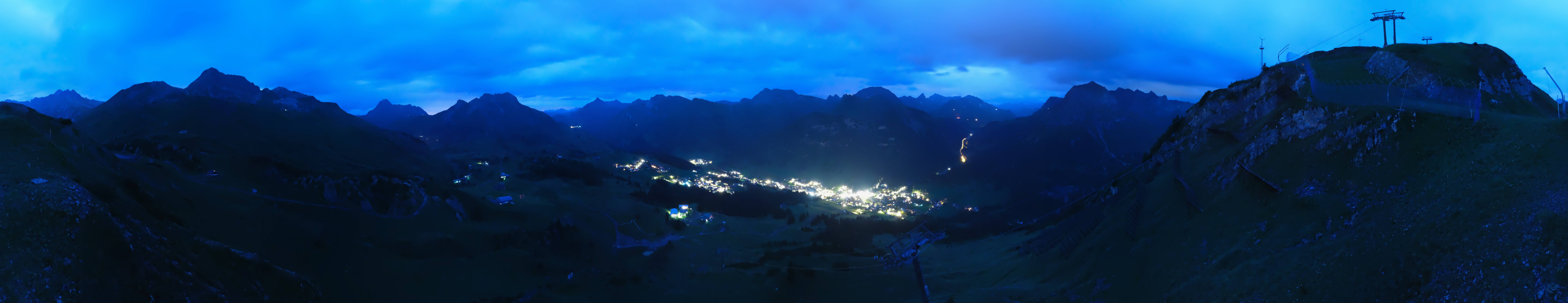 Archiv Foto Webcam Lech-Zürs: Kriegerhorn Panoramablick