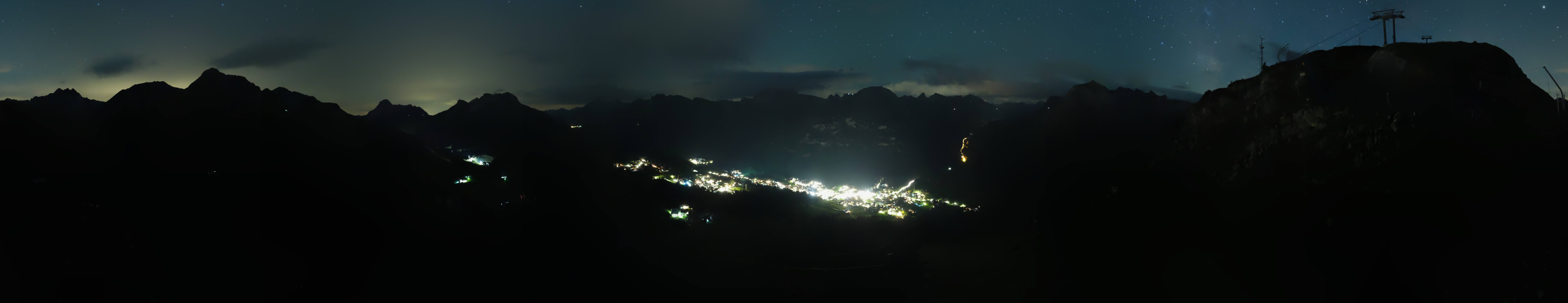 Archiv Foto Webcam Lech-Zürs: Kriegerhorn Panoramablick