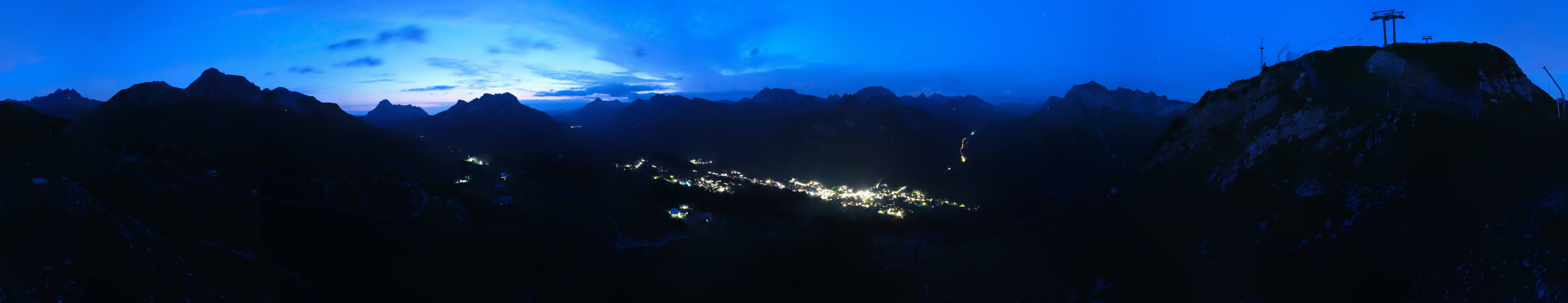 Archiv Foto Webcam Lech-Zürs: Kriegerhorn Panoramablick