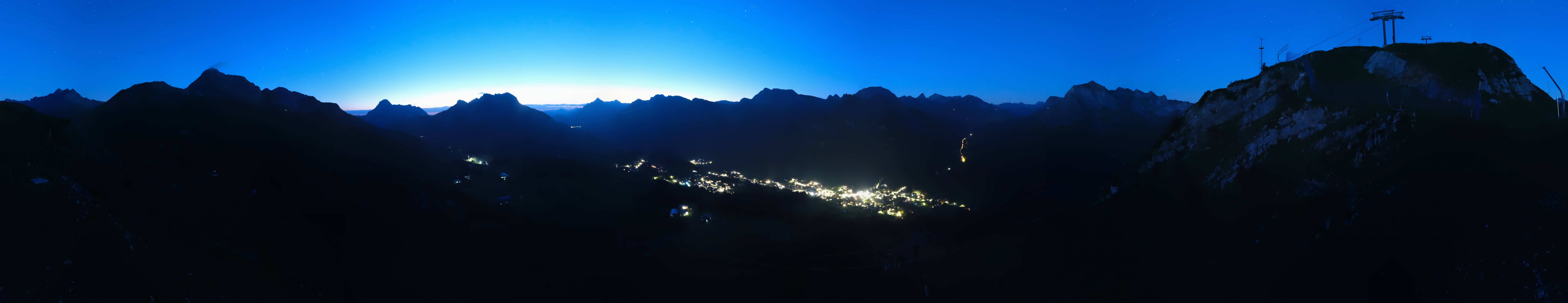 Archiv Foto Webcam Lech-Zürs: Kriegerhorn Panoramablick