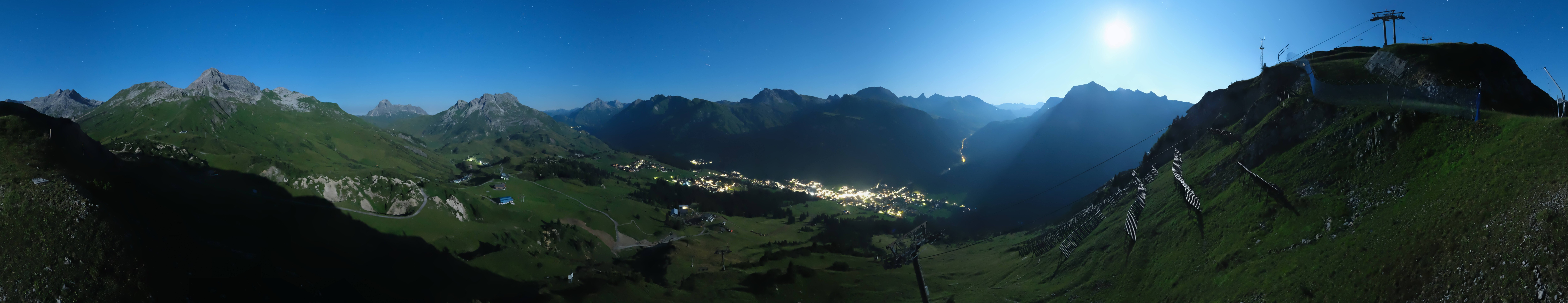 Archiv Foto Webcam Lech-Zürs: Kriegerhorn Panoramablick