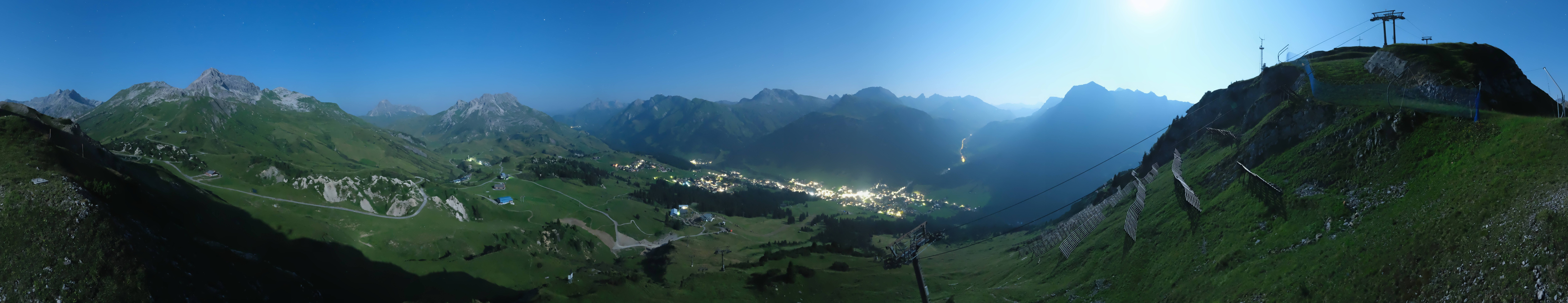 Archiv Foto Webcam Lech-Zürs: Kriegerhorn Panoramablick