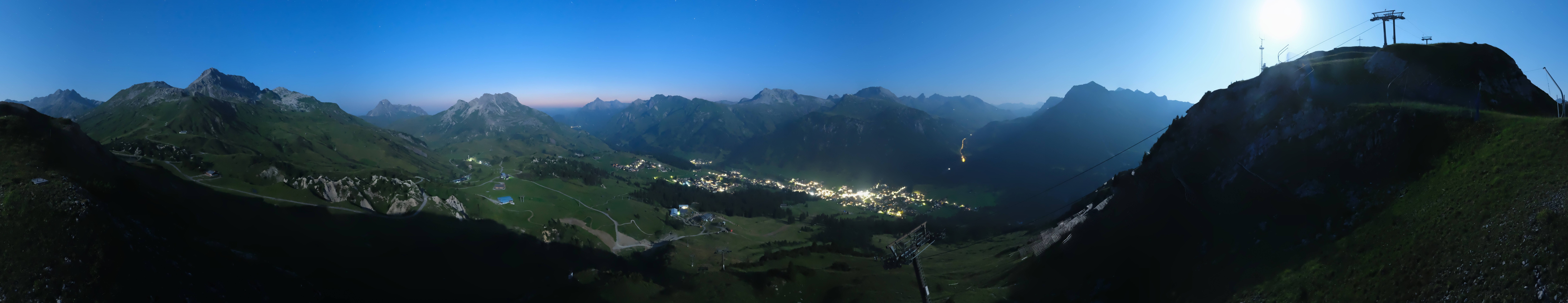 Archiv Foto Webcam Lech-Zürs: Kriegerhorn Panoramablick